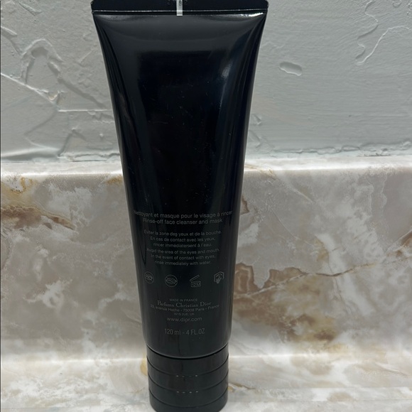 Dior Sauvage Face Cleanser and Mask - Picture 2 of 4